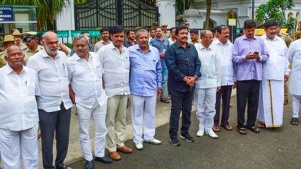 ಅನರ್ಹ ಶಾಸಕರ ಅರ್ಜಿ ವಿಚಾರಣೆ ಮುಂದೂಡಿದ ಸುಪ್ರೀಂ | Oneindia Kannada