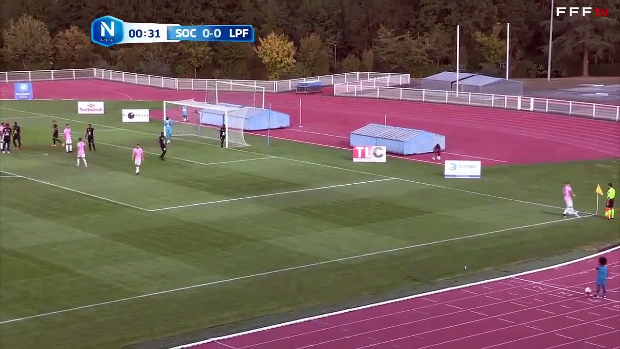 Une super combinaison sur corner qui fait mouche après 45 secondes de jeu