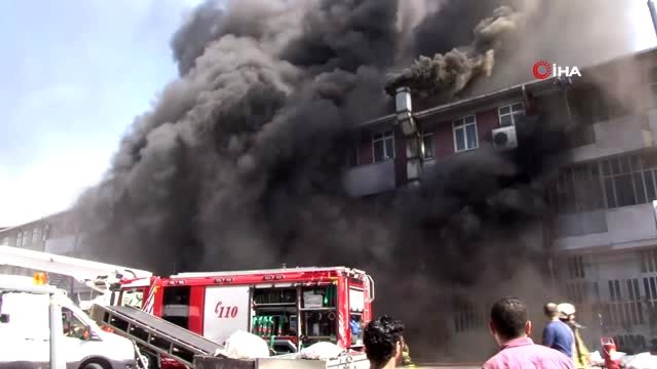 Başakşehir İkitelli Organize Sanayi Bölgesi Çevre Sanayi Sitesi çevresinde plastik hammaddelerinin...