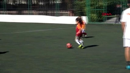 Spor milyonların takip ettiği 5 yaşındaki fenomen arat, her gün spor yapıyor, doğal besleniyor