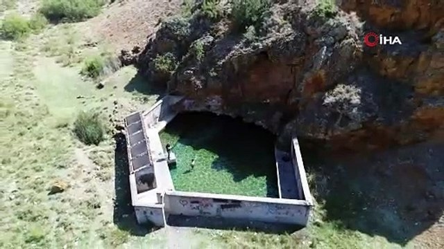 Doğa harikası hamam keşfedilmeyi bekliyor