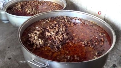 Düğünlerin vazgeçilmezi geleneksel "takım yemeği"