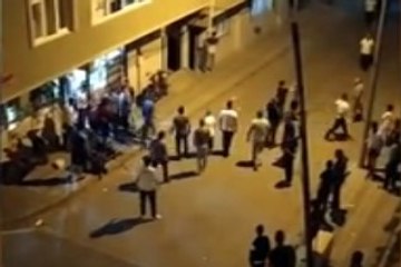 Suriyeliler ile Suriyeliler kavga etti Suriyeli esnaf ayırdı