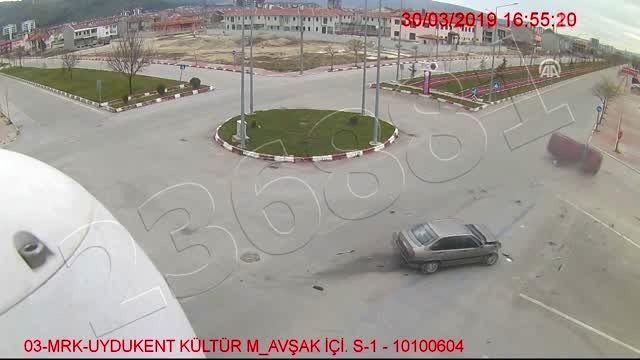 Trafik kazaları MOBESE kameralarında