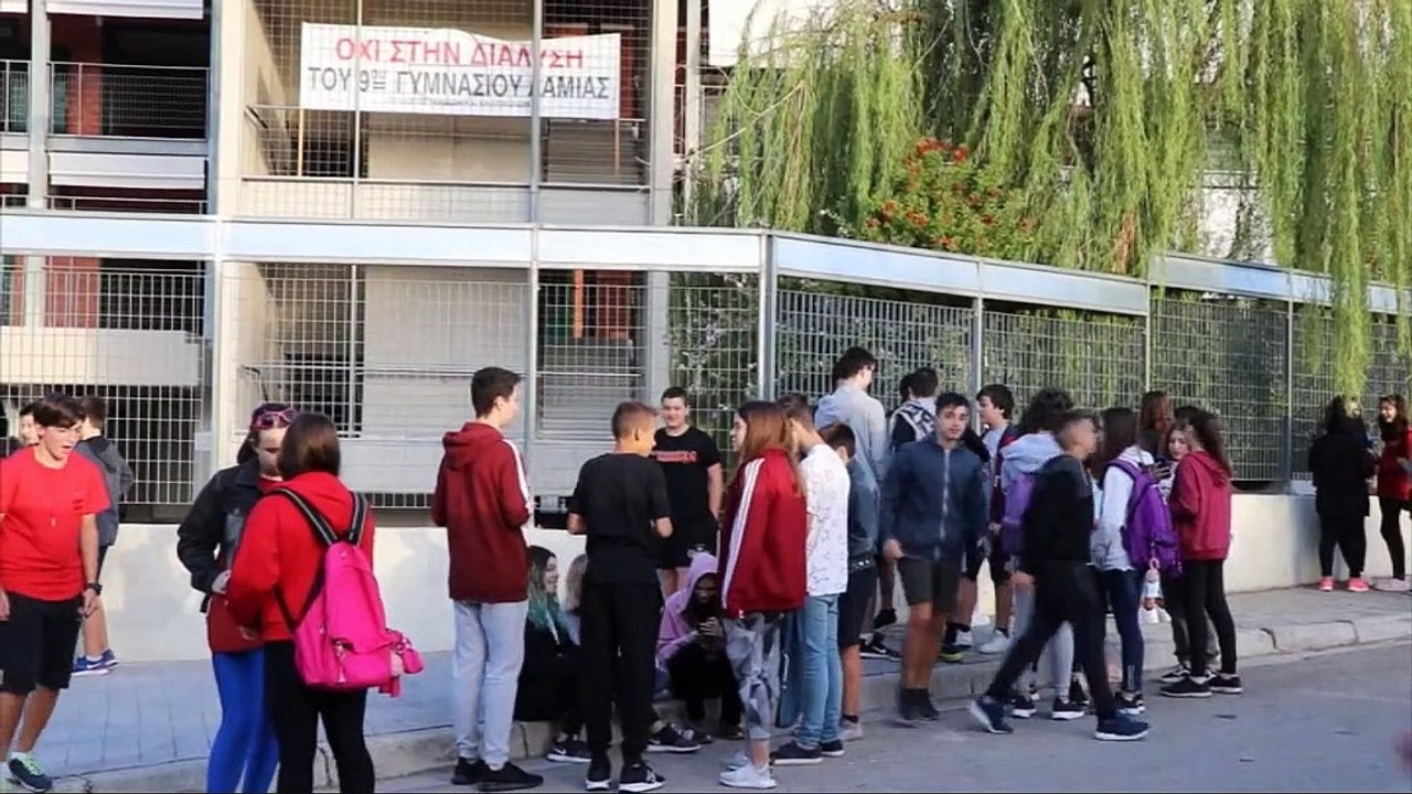 Συνεχίζουν την αποχή στο 9ο Γυμνάσιο Λαμίας