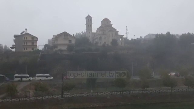 Lezhë/ Stuhi të forta dhe reshje shiu