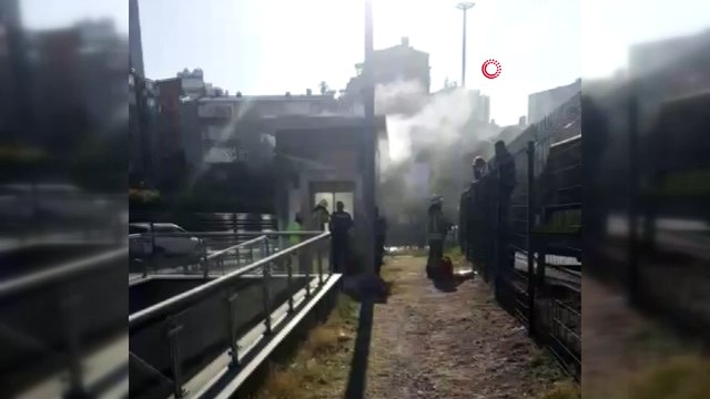 Zincirlikuyu Metrobüs durağı asansöründe yangın