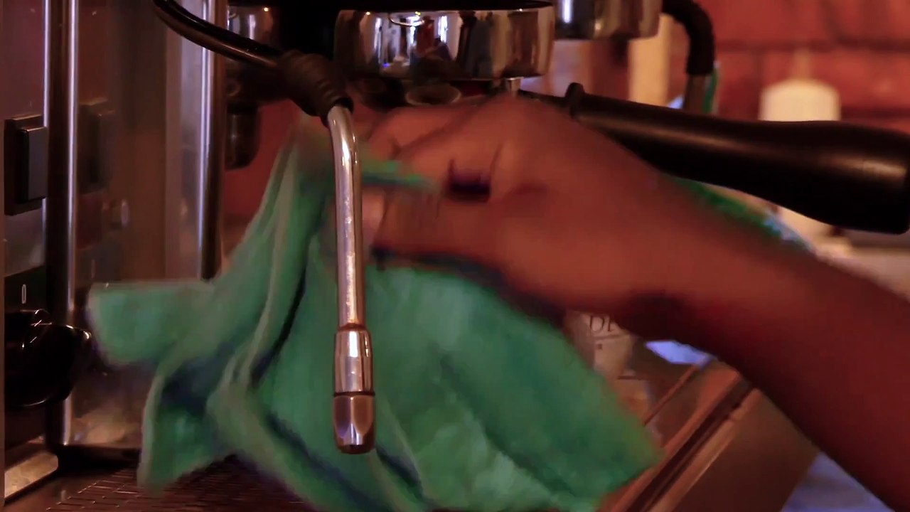 Cute 3D Coffee Art - Penang Coffee Drawings in Malaysia Panda, Cat, Lion, Bear