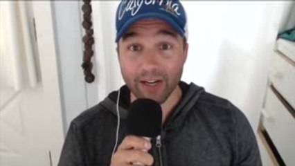 How a Transparent Communication Style Helped This Podcaster Build a Multi-Million Dollar Business