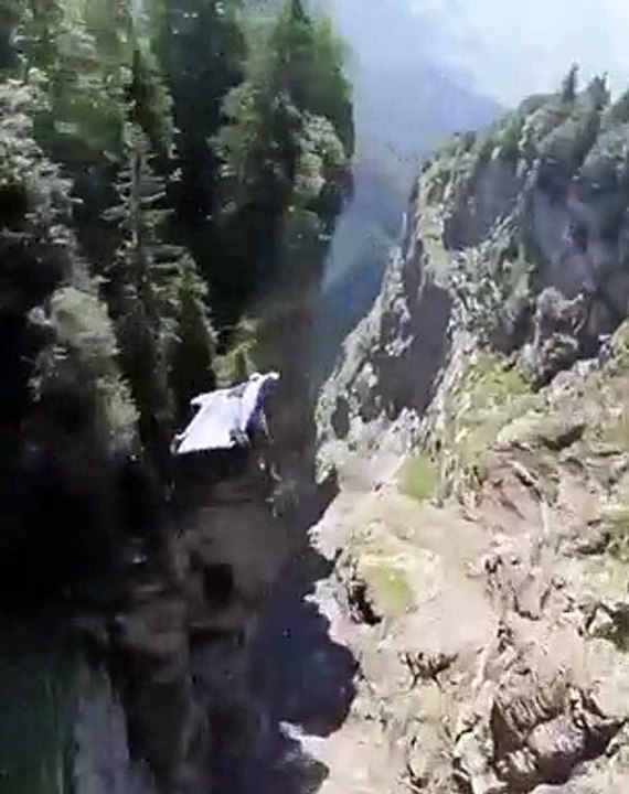 Voyage à vol d'oiseau, Midic