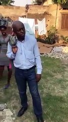 Qui à l'adresse de l'école du Dragon Rouge, svp ? 