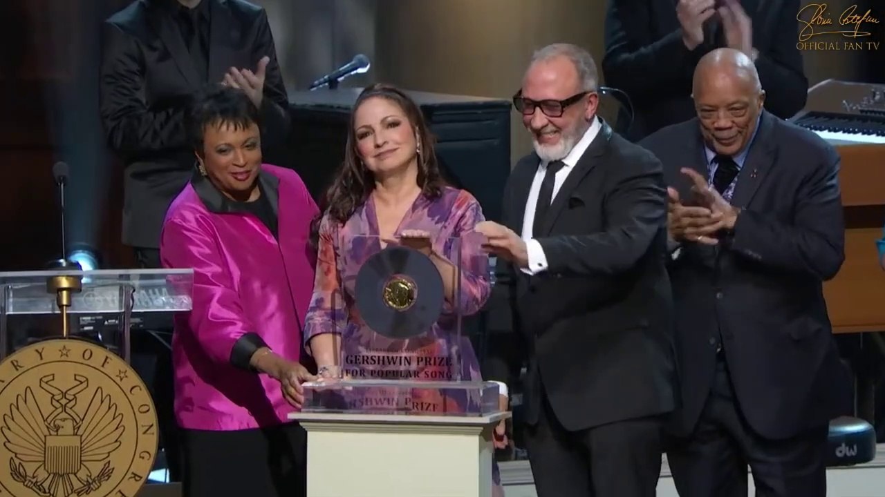 Dr. Carla Hayden presents the Gershwin Prize to Emilio and Gloria Estefan