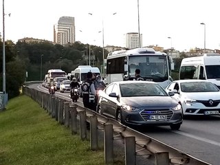 İstanbul'da çakarlı araç denetimi! Belediye Başkanına ceza kesildi