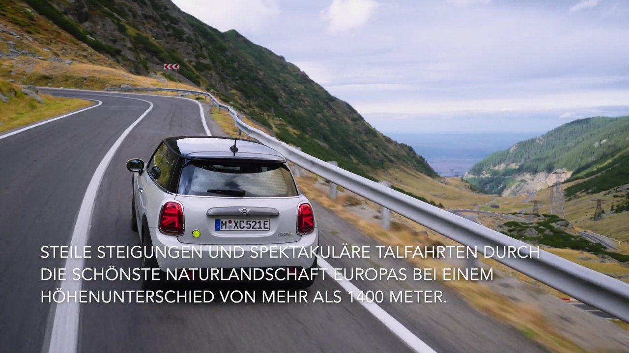 Der neue MINI Cooper SE - Abenteuer-Tour auf der „besten Straße der Welt“