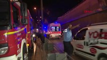 Minibüs, 5 metre yükseklikten alt geçide düştü