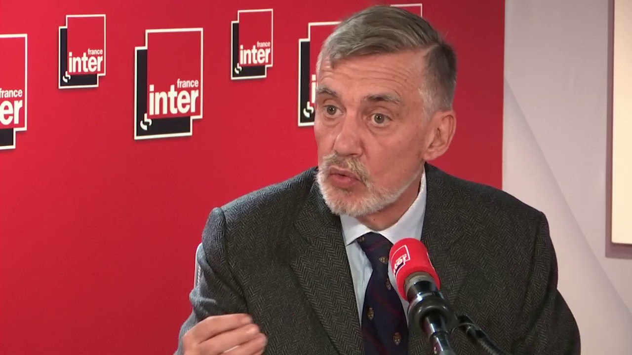 François Sureau, avocat et écrivain, dénonce une "organisation sociale et collective de la peur", contre la "société de l'aventure"