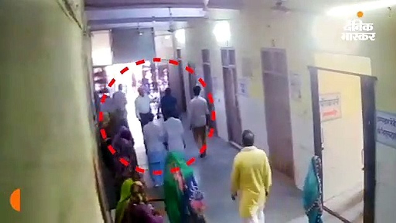 डॉक्टर को महिला ने चप्पल से पीटा, चिकित्सकों ने...