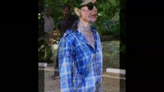 Kareena Kapoor Spotted Outside House In Bandra !