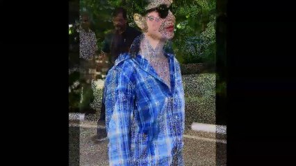 Kareena Kapoor Spotted Outside House In Bandra !