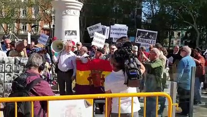 Concentración frente al Supremo a favor de la exhumación de Franco