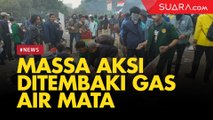 Aksi di Depan Gedung DPR RI Rusuh, Polisi Tembaki Massa dengan Gas Air Mata