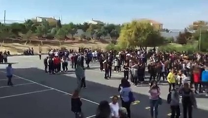 İstanbul’da deprem sonrası okullar boşaltıldı