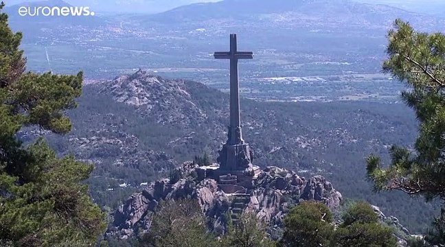 Испания: суд не возражает против переноса останков диктатора Франко