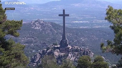 Supremo espanhol aprova exumação de Franco