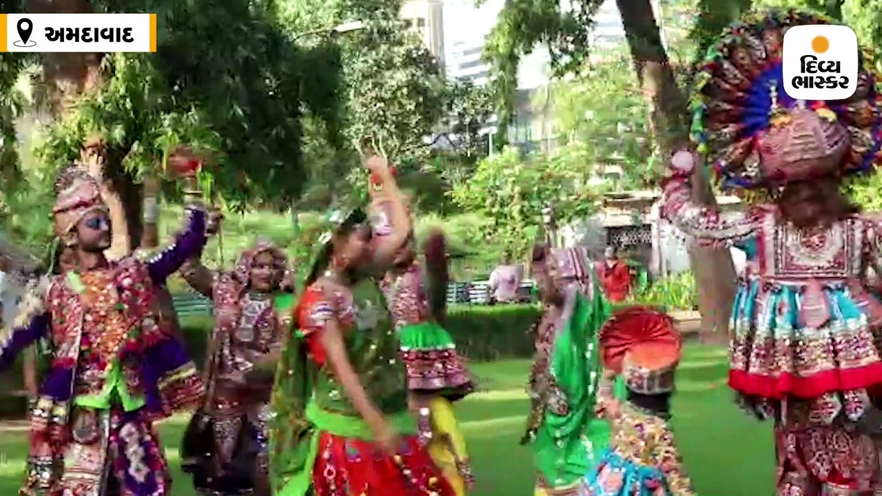 અમદાવાદના યુવાને PM મોદીની થીમ પર 4 કિલોની પાઘડ...