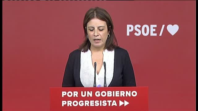 Lastra: Eso de 'el dictador reinando sobre los cuerpos de sus víctimas' se acabó gracias a un gobierno socialista