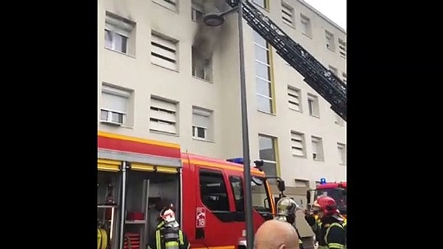 Un incendie ravage un appartement à Bron