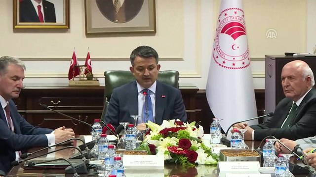 Pakdemirli, TMO ile TARİŞ arasında kuru üzüm alımı protokolü imza törenine katıldı - ANKARA