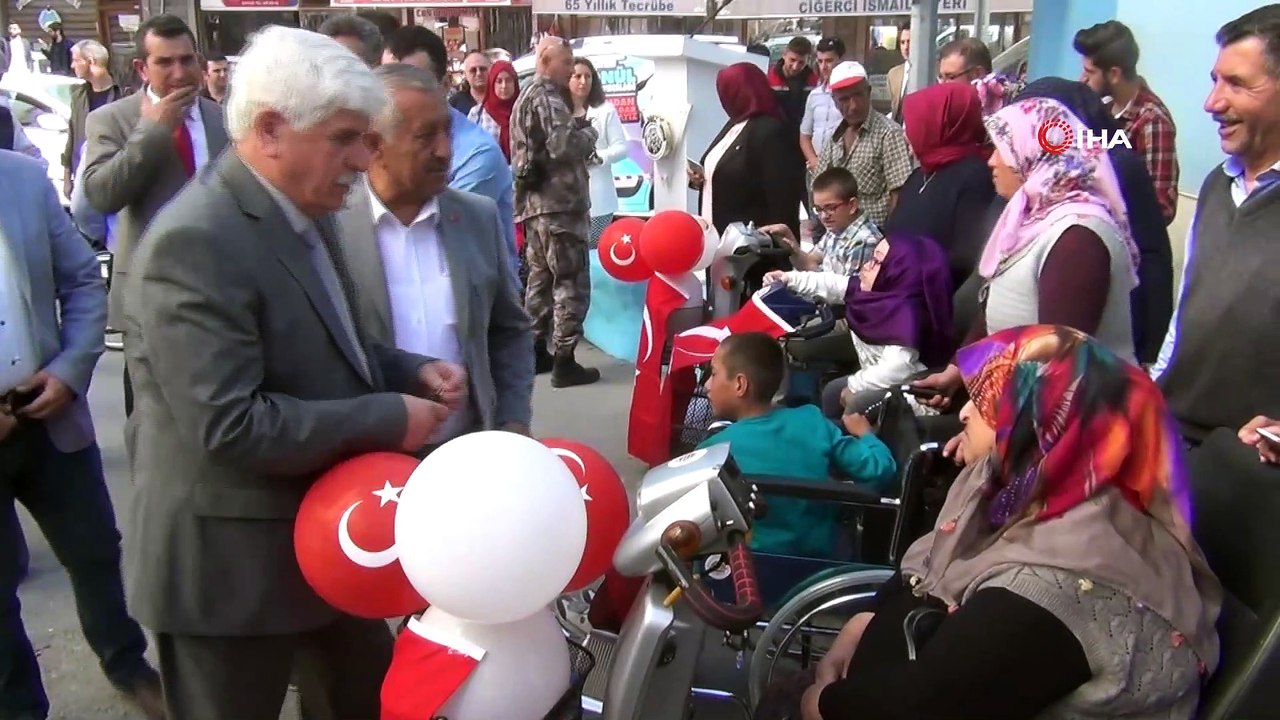 Engelli bireylere 16 akülü araç ve 10 tekerlekli sandalye