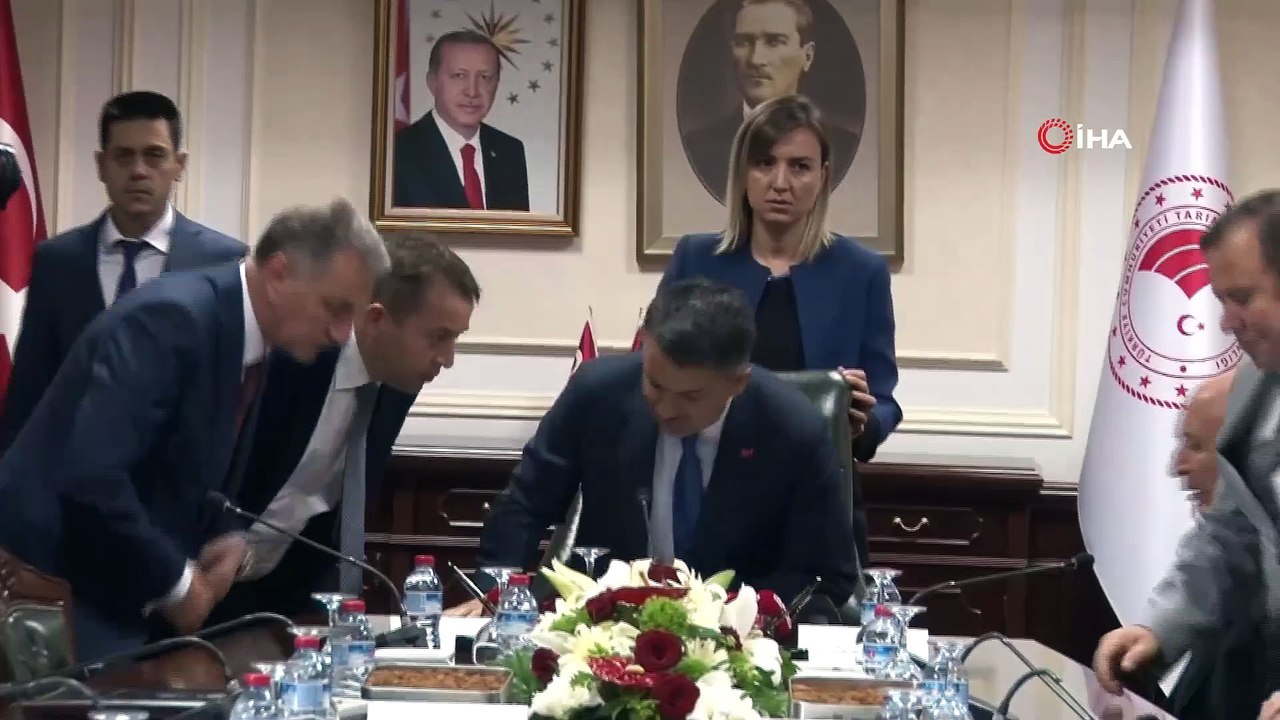 Bakan Pakdemirli: 4 Bin Ton Üzüm Alımı Gerçekleştirdik
