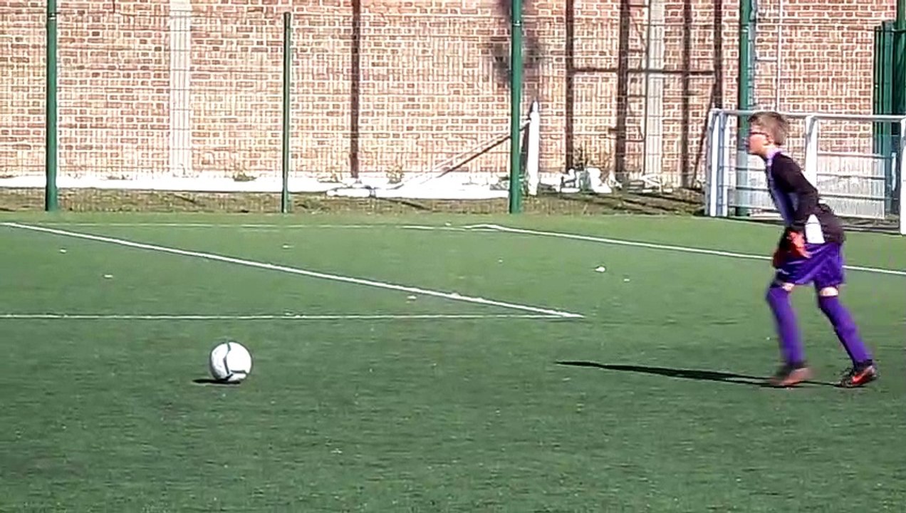 Championnat U12.  LAMBERSART - HELLEMMES : 13 - 2