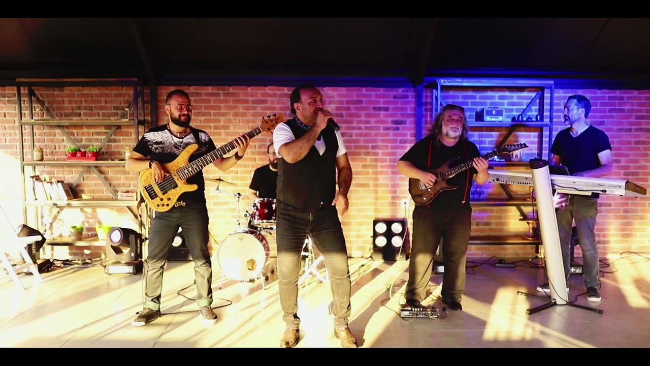 Doğan Rockabesk - Dilim Dilim (Ay Kız)