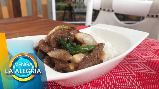 RECETA: 'El Chino' se luce con un Salteado de res en jengibre, cebolla y arroz. | Venga La Alegría