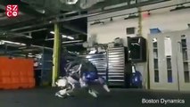 Boston Dynamics'in yeni robotu görenleri şaşkına çevirdi!