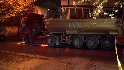 Beylikdüzü'nde hafriyat kamyonu kundaklandı