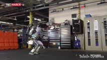 Dünyanın en dinamik insansı robotu Atlas