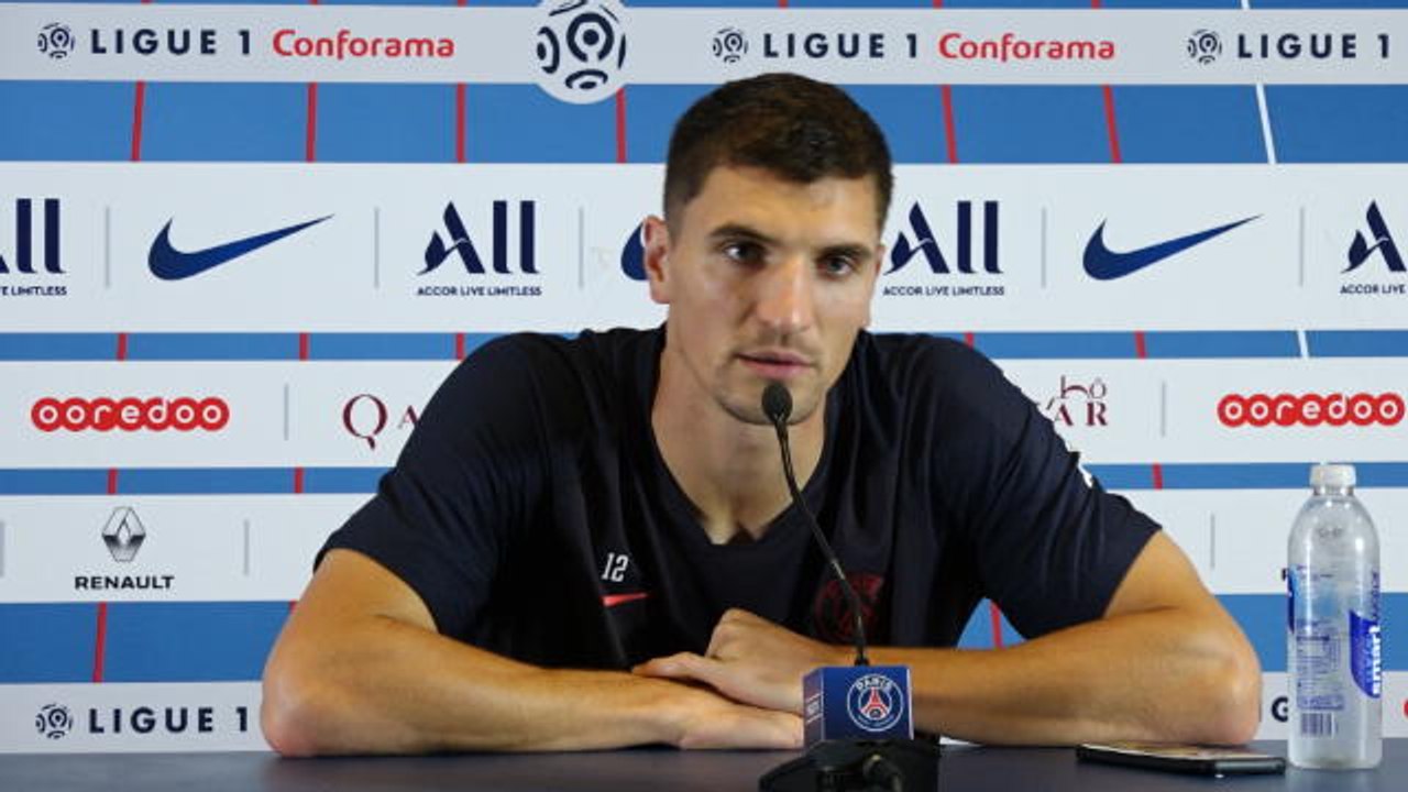 7e j. - Meunier : "Siffler Neymar n'est pas la solution"