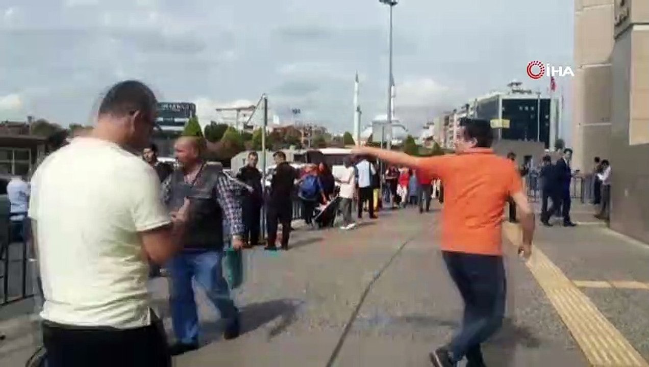 Deprem nedeniyle duruşmalara ara