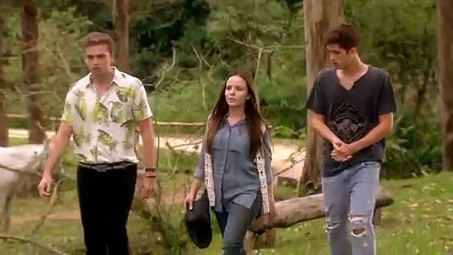 Vini e Luca saem na mão por Mirela _ As Aventuras De Poliana