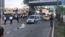 Polis aracının geçişi sırasında bombalı saldırı (3)