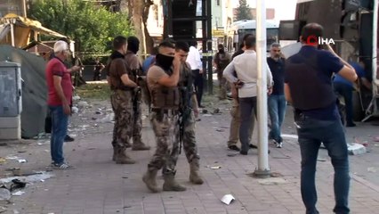 Adana'da çevik kuvvet servisine bombalı saldırı