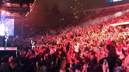 Tarkan: Yanınızdayız, sizi seviyoruz Ekrem Bey