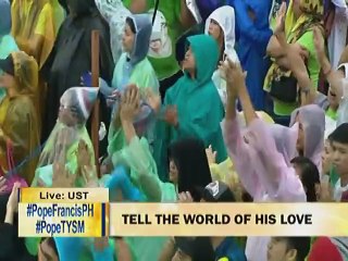 Ang makasaysayang pagkanta ng 1995 World Youth Day theme song ""Tell the World of His Love"" sa UST
