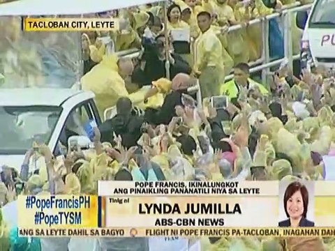 Mga pasahero ng Papal flight, nagpalakpakan nang makabalik ng Maynila nang matiwasay