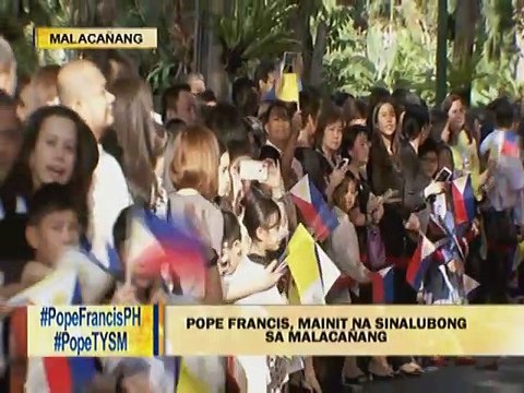 Pope Francis, binasbasan ang tiyahin ni PNoy