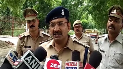 मऊ: 6 साल की बच्ची से रेप को अंजाम देने वाले आरोपी का पोस्टर जारी